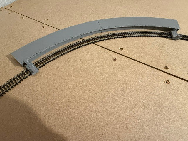 4th Radius Outer Curved Platform with Spacers - TT:120