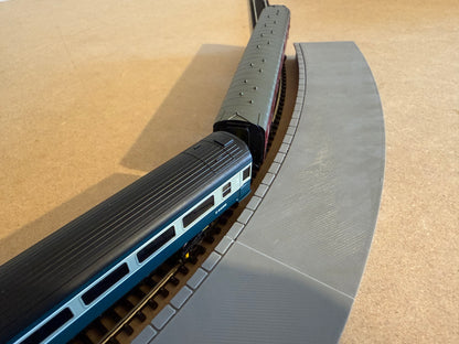 3th Radius Outer Curved Platform with Spacers - TT:120
